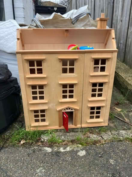 Photo of free Dolls house (Courthouse Road, N12) #1