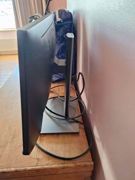 Photo of free Dell computer monitor (Hollingdean BN1) #2