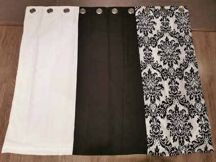 Photo of free Damask lined curtains and matching cushions (Lloyd Park CR0) #2