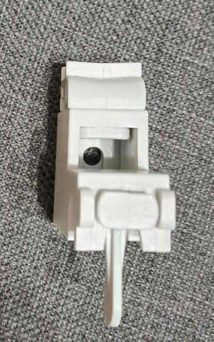 Photo of Curtain Track Fixings (DA1) #1