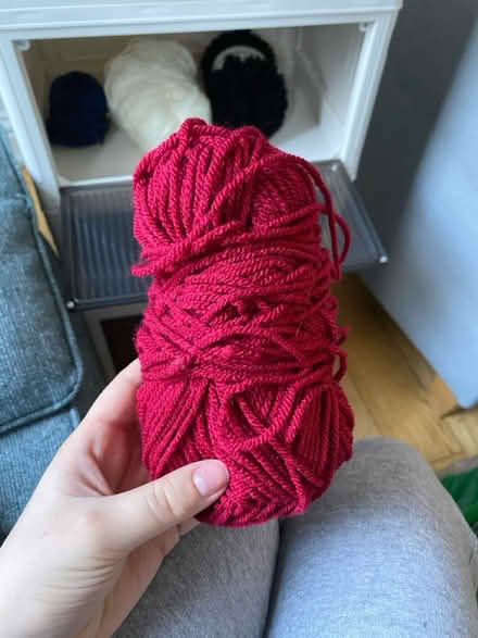 Photo of free selection of acrylic yarns (SW193TA) #3