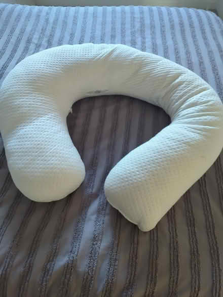 Photo of free Maternity pillow (Lower Earley RG6) #1