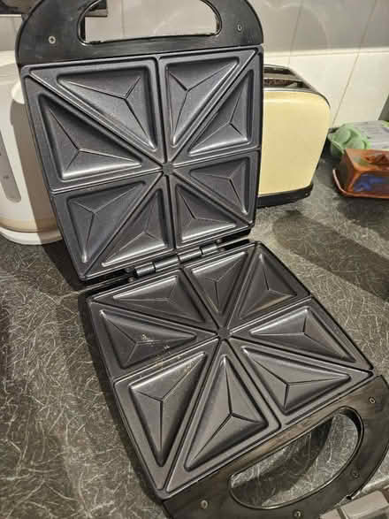 Photo of free Toastie maker (Woodloes, Warwick, CV34) #1