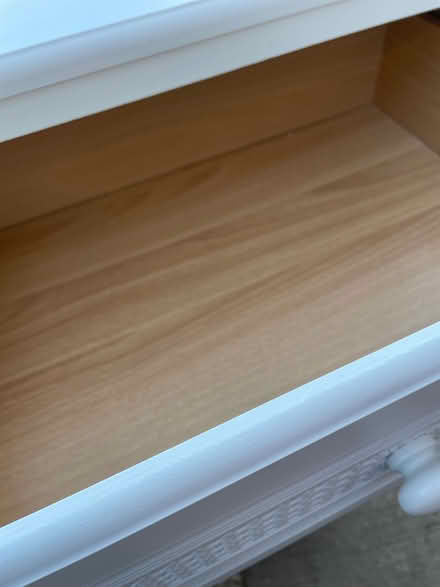 Photo of free White chest of drawers (Biggleswade SG18) #3