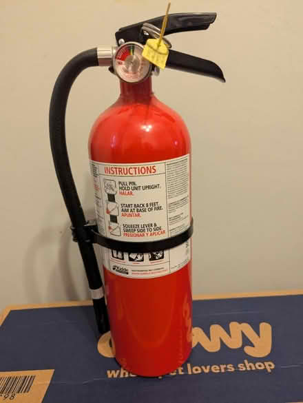 Photo of free Fire extinguisher (Hyattsville) #1