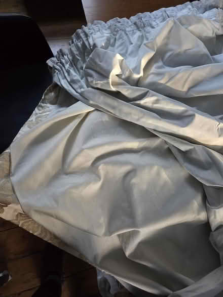 Photo of free Custom bay window lined curtains (Preston Park area BN1) #4