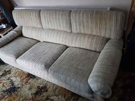 Photo of free 3 seater settee (al6) #1