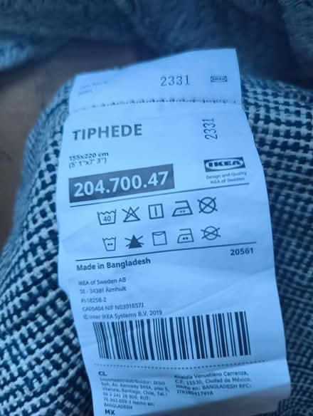 Photo of free Black and white rug (Highfield S2) #3