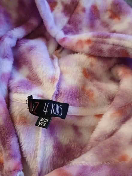 Photo of free 9/10 yr onesie (Parkhead EH11) #2