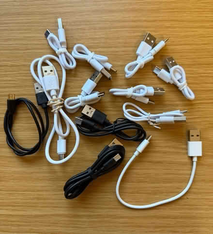 Photo of free charging cables (M33) #1