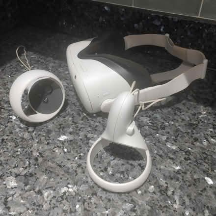 Photo of free VR Headset (Barking) #1