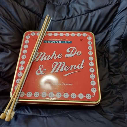Photo of free Sewing tin with odds and ends. (Sydenham SE26) #2