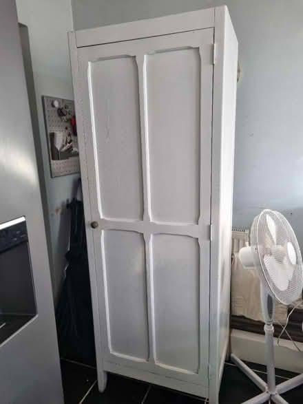 Photo of free Single strong wardrobe (Mitcham CR4) #3