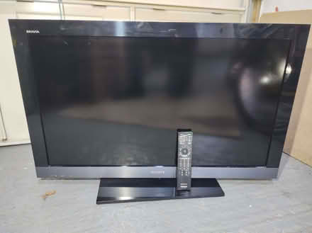 Photo of free Sony Bravia 37 inch flat screen TV KDL-37EX503 (2010 model) (Headington OX3) #1
