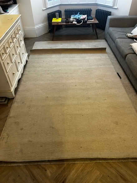 Photo of free Cream rug (Tufnell Park NW5) #1