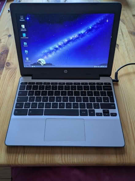 Photo of free Chromebook running Linux (Walthamstow, E17) #2