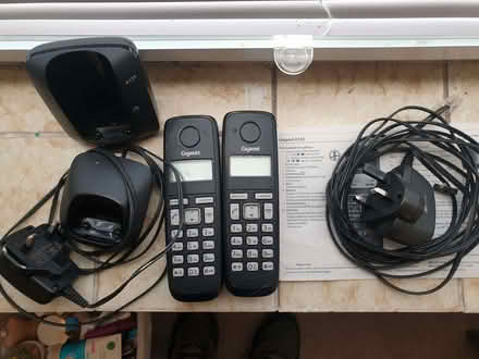 Photo of free Siemens Dual portable phones (Chester CH1) #2