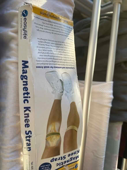 Photo of free Magnetic knee strap (Rhwibina CF14) #1