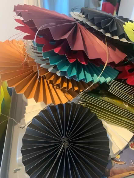 Photo of free Paper fans and star decorations (CT6) #2