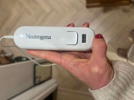 Photo of free Neutrogena light mask (West Ealing) #4