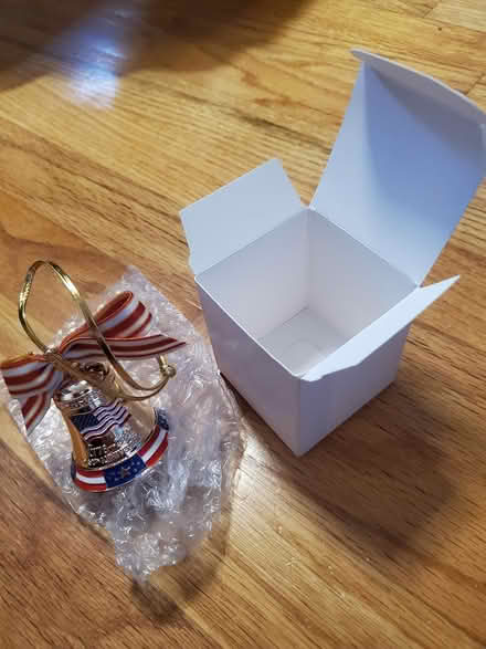 Photo of free Commemorative 250 Years USA Bell (Downtown Bothell) #3