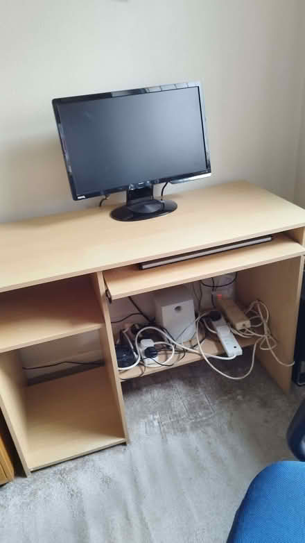 Photo of free Desk (Heacham PE31) #1