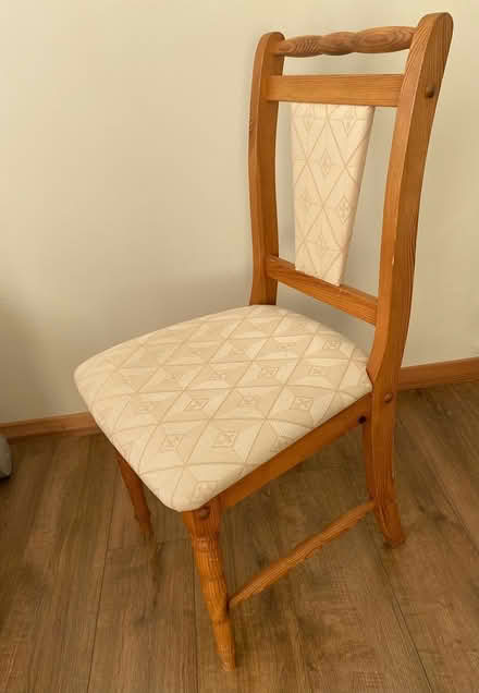 Photo of free Table & chairs (Cheshunt EN7) #2