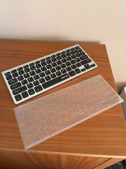 Photo of free Wireless Bluetooth Keyboard (CR2) #2