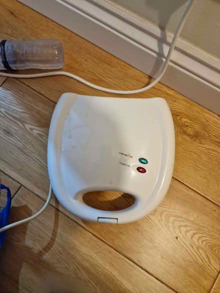 Photo of free Sandwich maker (Waltham Abbey EN9) #1