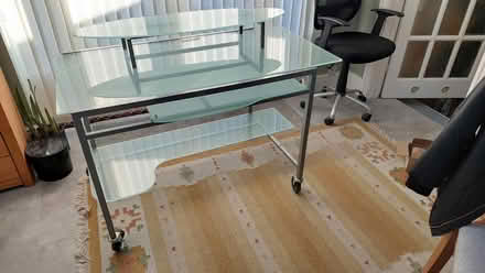 Photo of free Desk (Swinford OX29) #1