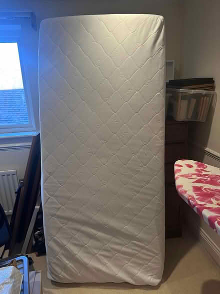 Photo of free Single mattress with washable cover (Beaconsfield HP9) #1