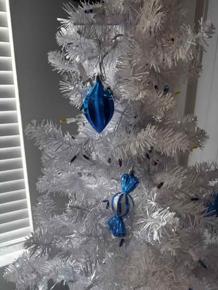 Photo of free Pre-lit Christmas tree/ decorations (Jensen Beach, FL) #3