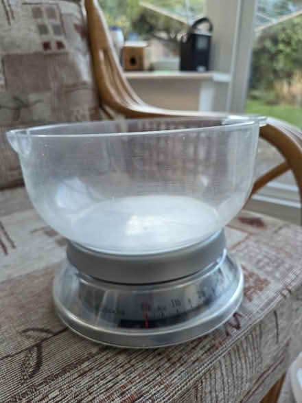 Photo of free Simple kitchen scales (Bedford MK41) #1