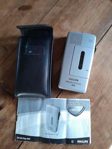 Photo of free handheld dictaphone (Blackford Hill EH9) #4