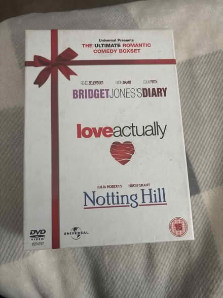 Photo of free Love actually & Notting Hill dvd (Cowie FK7 7) #1