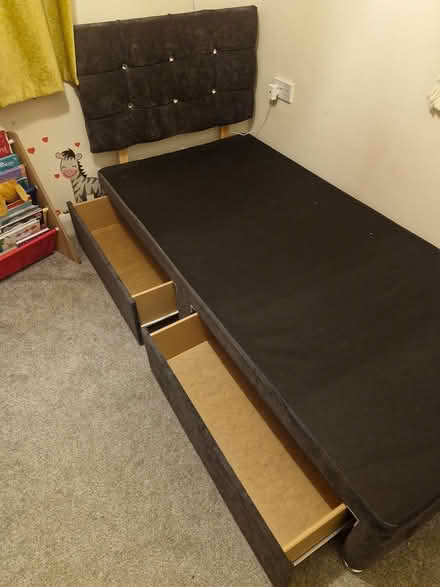 Photo of free Single grey divan bed (Dronfield S18) #2