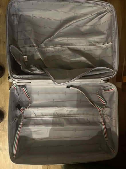 Photo of free Large suitcase (RM5) #3