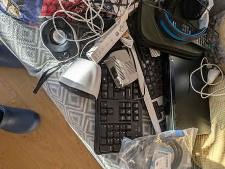 Photo of free Bag of assorted electricals (Bounds Green N11) #1