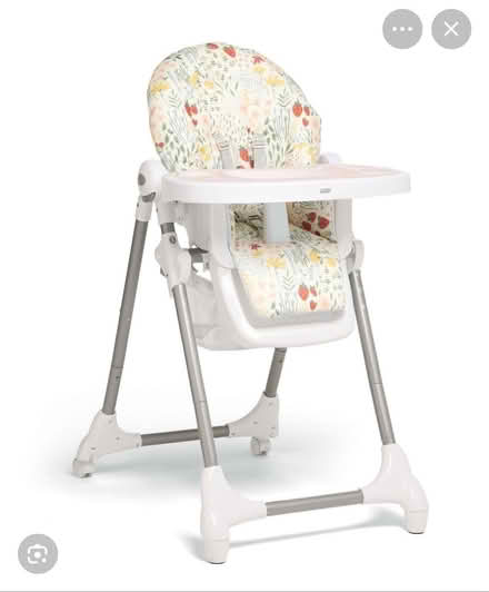 Photo of High chair (SE5 camberwell) #1