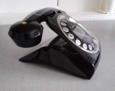 Photo of free Vintage style Cordless phone (Emsworth PO10) #2