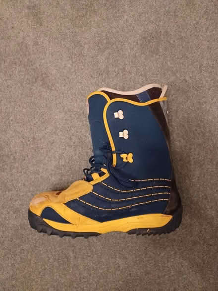 Photo of free Salomon snowboarding shoes (Eltham SE9) #4