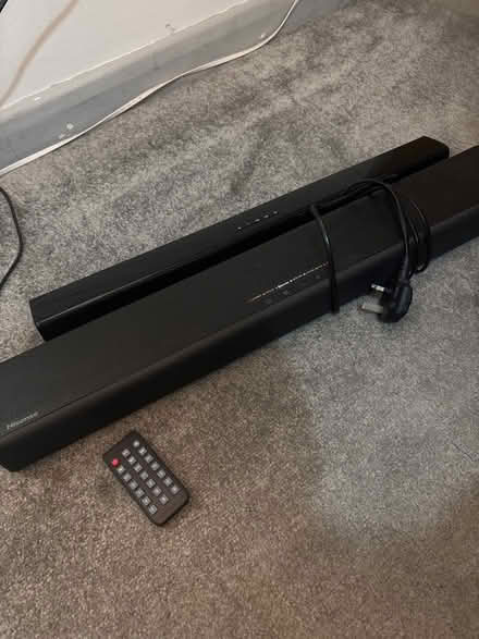 Photo of free Bluetooth speakers (Wimbledon SW19) #1