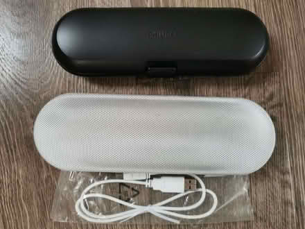 Photo of free Philips Sonicare toothbrush travel cases and charging cable (Lloyd Park CR0) #1