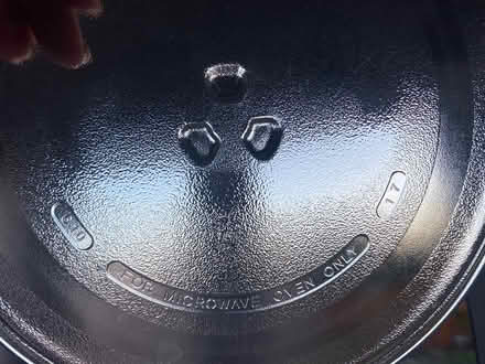 Photo of free Microwave plate (Cheshunt EN7) #2