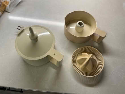 Photo of free Old Braun citrus juicer (Kirkland / Finn Hill) #2