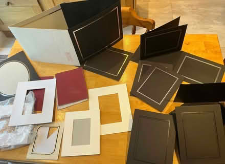 Photo of free Selection of photo mounts and cardboard slip-in photo folders (Booker HP12) #1