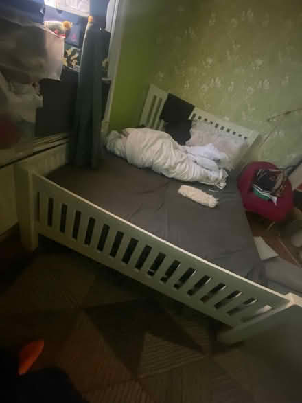 Photo of free Kingsize bed frame (Waterloo SE1) #4