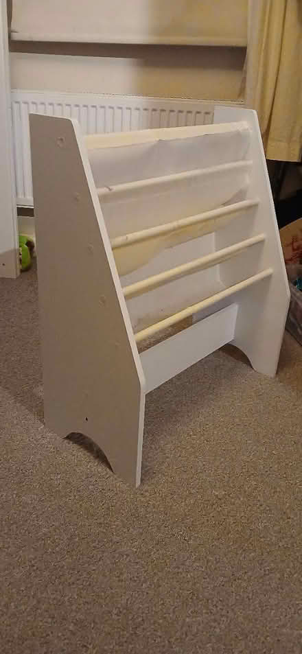 Photo of free Kids picture book rack (Eynesbury) #2