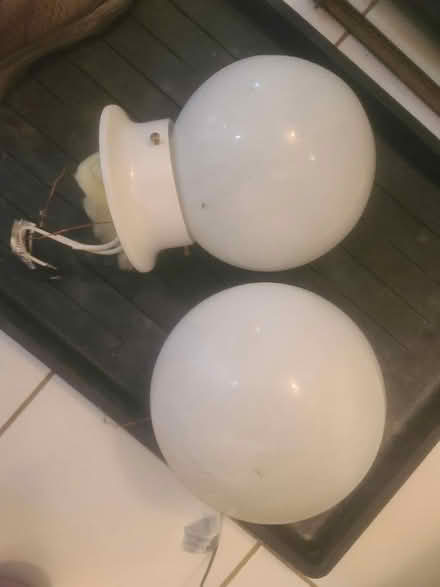 Photo of free Light fixtures (Mississauga Ontario Canada) #1