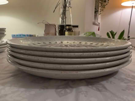 Photo of free 5 dining plates (Kenilworth CV8) #2